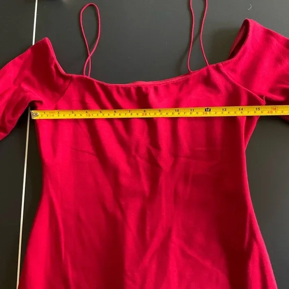 NWT Alice & Olivia Dorinda Red Off The Shoulder Midi Dress - Picture 10 of 16